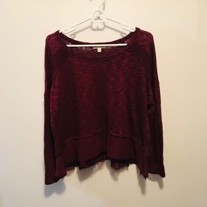 Lightweight sweater with chiffon and lace detail